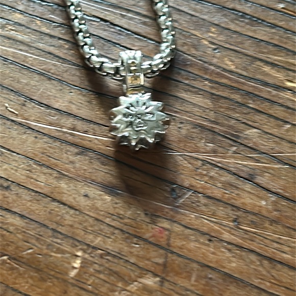 John Medeiros pendant and necklace. - Picture 2 of 3